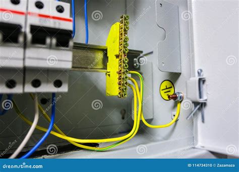 junction box grounding bar|ground wire in electrical box.